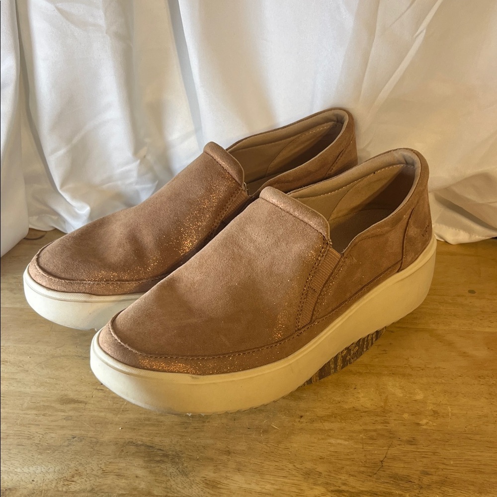 Vionic Kearny Womens Suede Slip-On Loafers - Rose Gold Size 7.5
